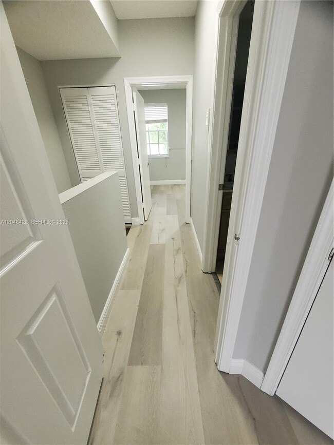 Building Photo - 7858 Dixie Beach Cir