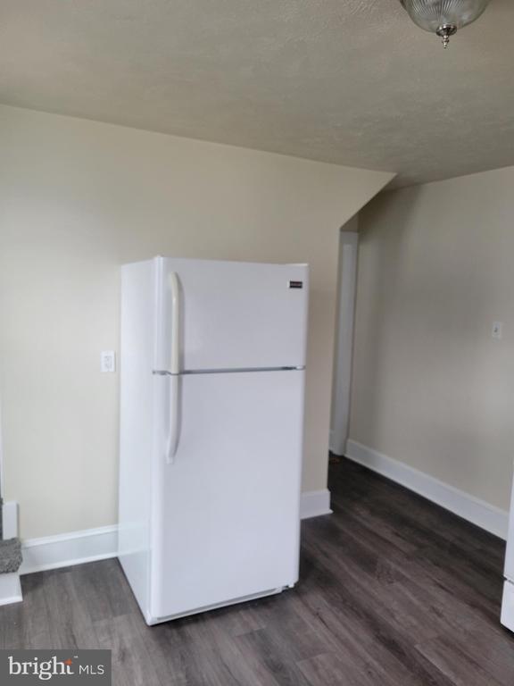 Building Photo - 729 E Washington St