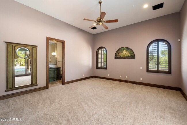Building Photo - 8515 E Sutton Dr