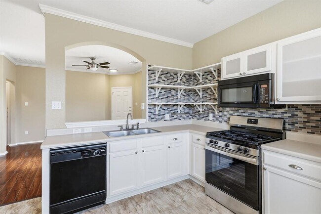 Building Photo - 14408 Charles Dickens Dr