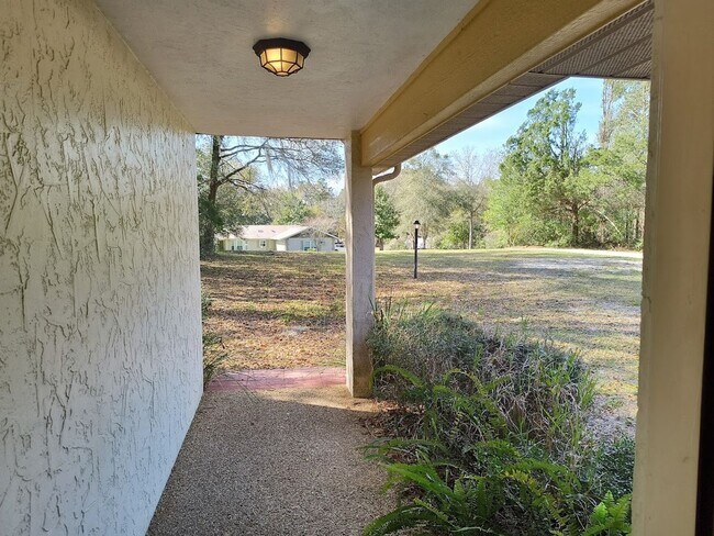 Building Photo - 9731 SW 200th Ct