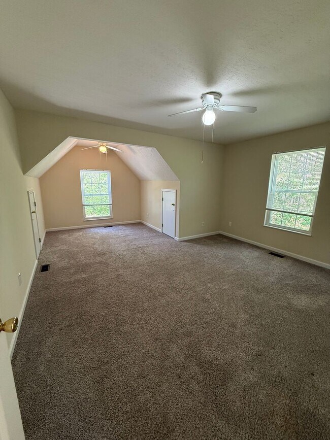 Building Photo - Great location! 3 Bedroom Home in Highly Desirable area of Farragut!