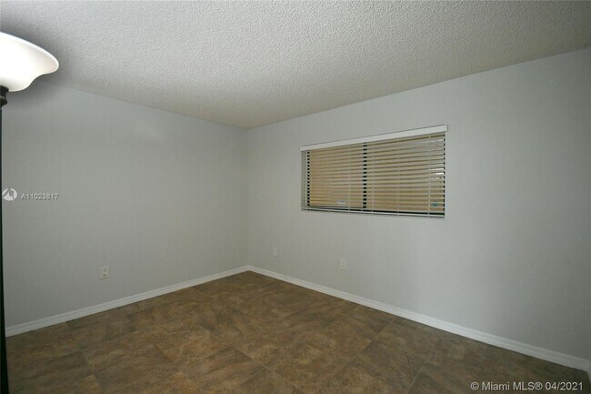 Building Photo - 8075 SW 107th Ave