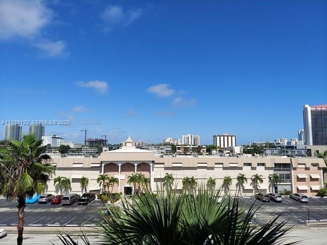 Building Photo - 301 Golden Isles Dr