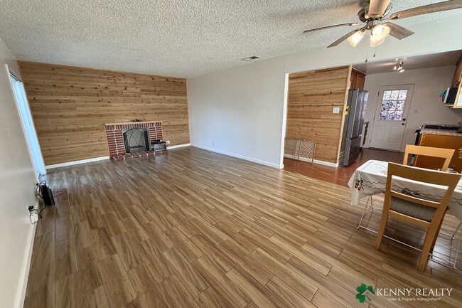 Building Photo - 3-Bedroom, 1-Bathroom Home with Large Yard & Garage in South San Francisco