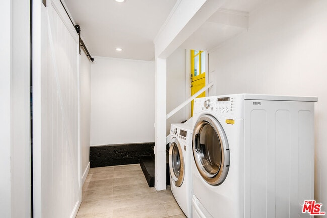 Building Photo - 16849 Adlon Rd