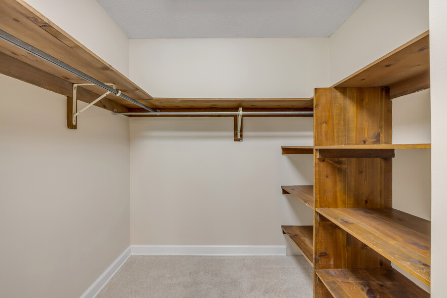 Building Photo - 1 Timberline Trl