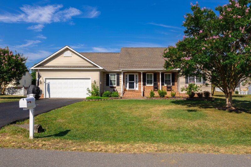 Building Photo - 240 Roper Dr