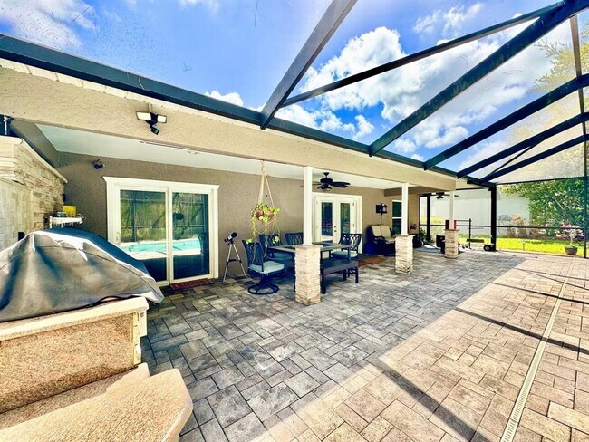 Building Photo - 13035 Royal George Ave