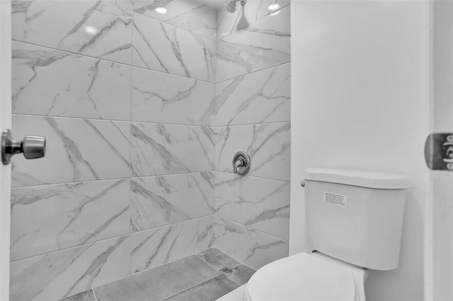 Building Photo - 4211 NW 19th St