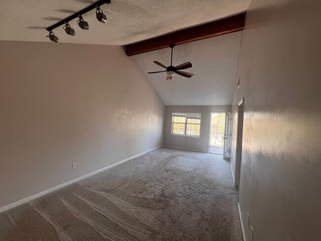 Building Photo - 2165 S Milledge Ave