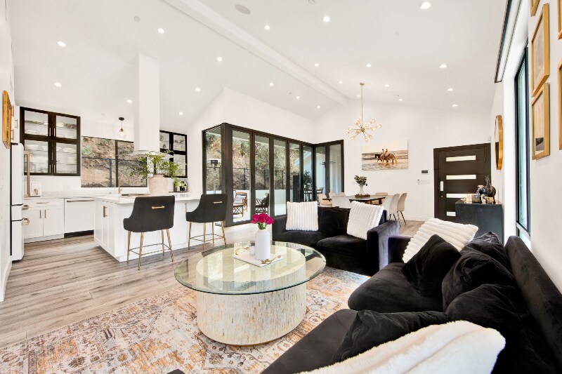 Building Photo - 7824 Shadyspring Dr