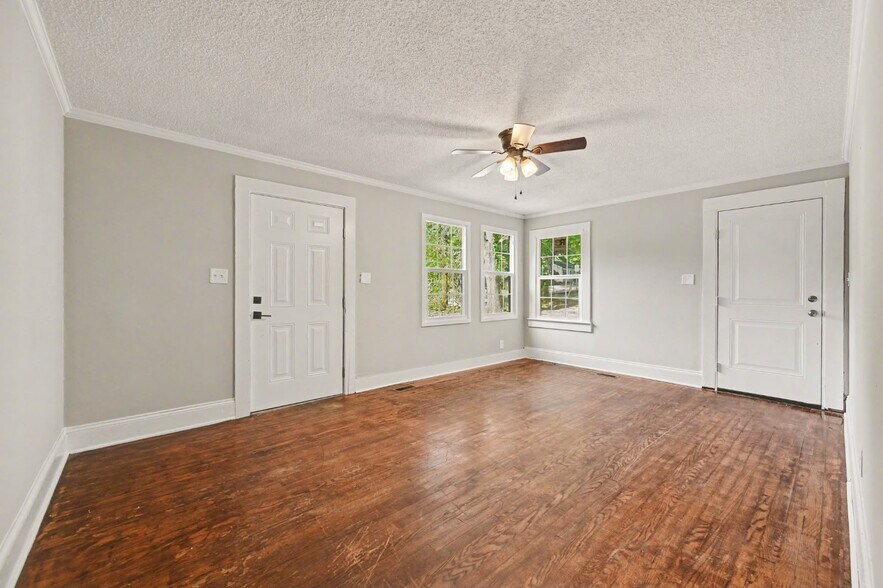 Building Photo - 359 Grice St