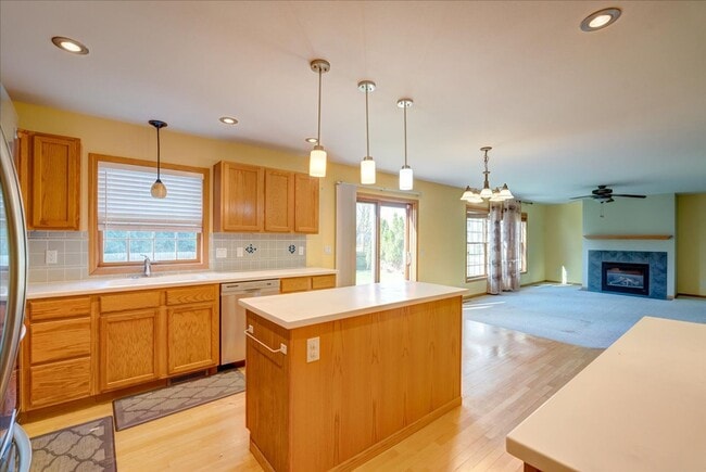 Building Photo - 7033 Rockstream Dr