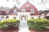 Building Photo - 137 Leroy St