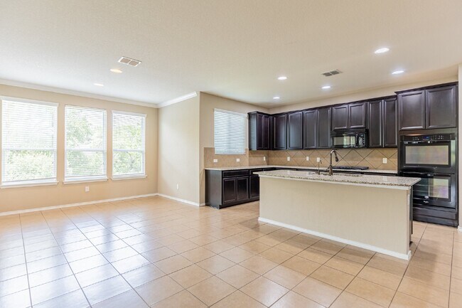 Building Photo - 12939 Texas Gold