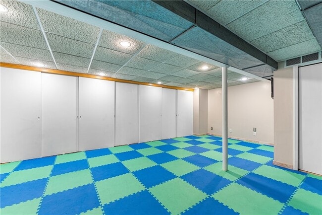 Building Photo - 1274 Folkstone Dr