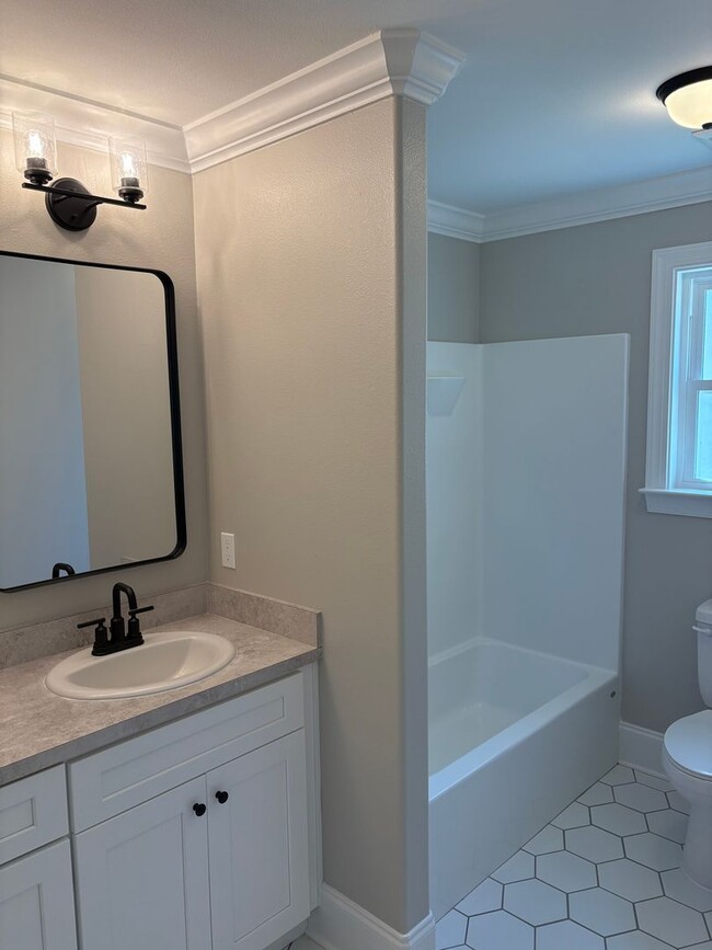 Building Photo - New 4 Bedroom Home Available Now