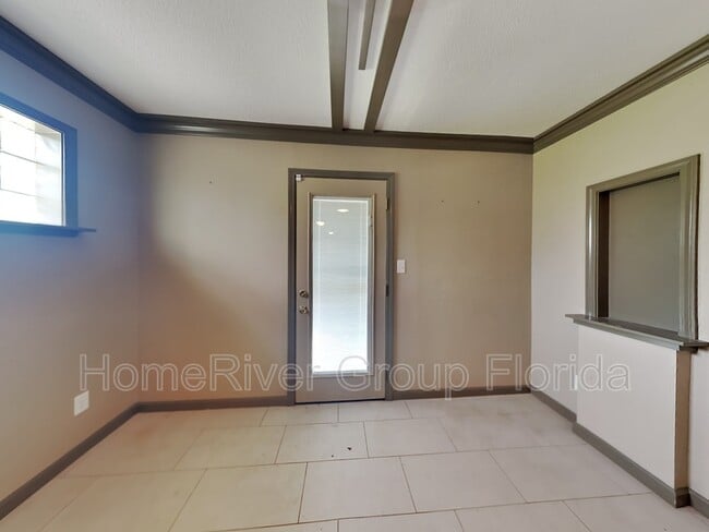Building Photo - 3201 Penifield Dr