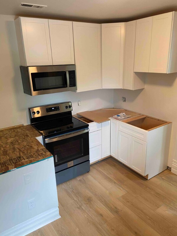 Building Photo - 1920 S Washington St