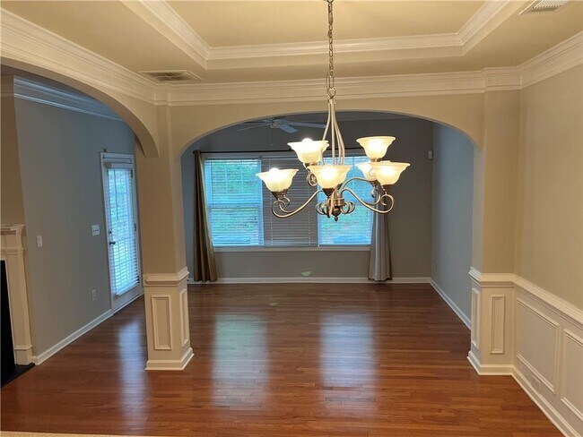 Building Photo - 5385 Donehoo Ct