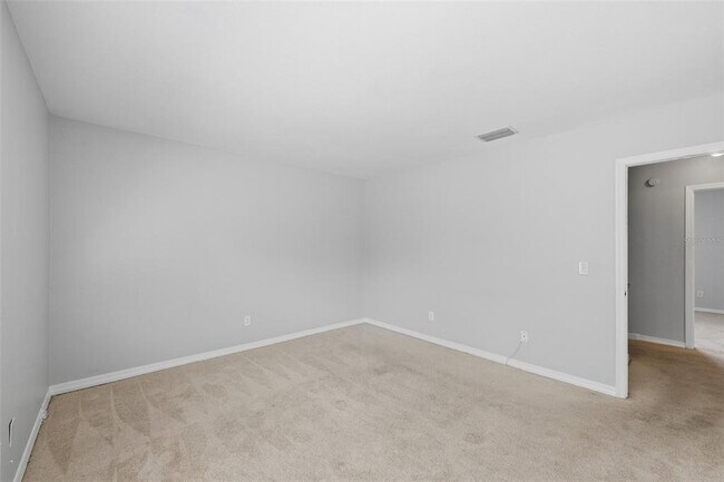 Building Photo - 10315 Carrollwood Ln