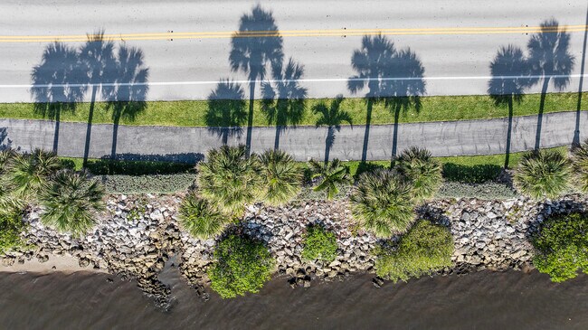 Building Photo - 3610 S Ocean Blvd