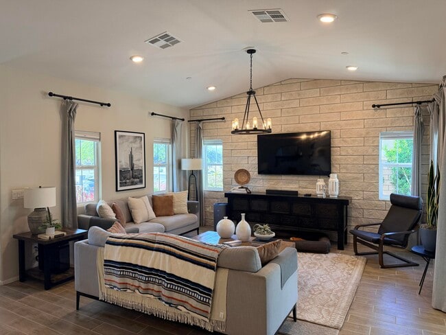 Building Photo - 67924 Rio Vista Dr