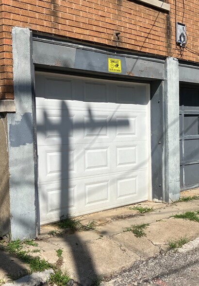 Building Photo - 1646 Lucia Ave