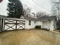 Building Photo - Coming soon to Fountain City!!