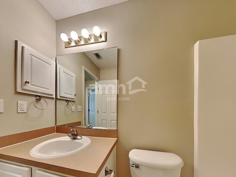 Building Photo - 2663 Fernleaf Dr