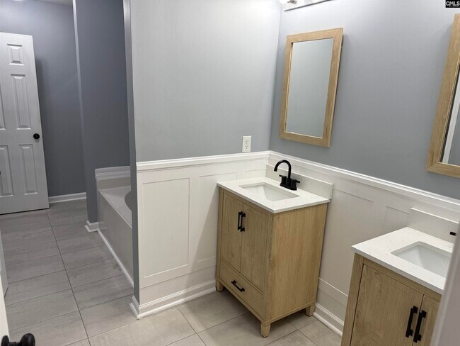 Building Photo - 420 Buttonbush Ct