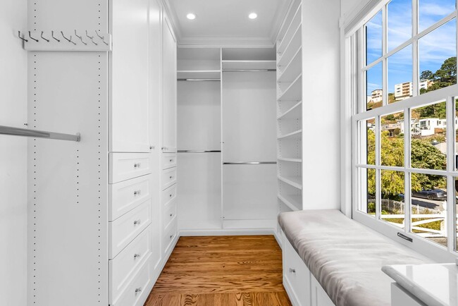 Building Photo - Gorgeous Golden Gate Heights home with gar...