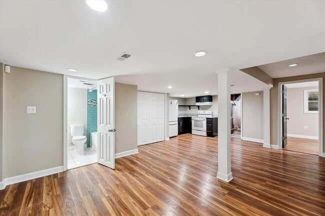 Building Photo - 1824 Allison St NW