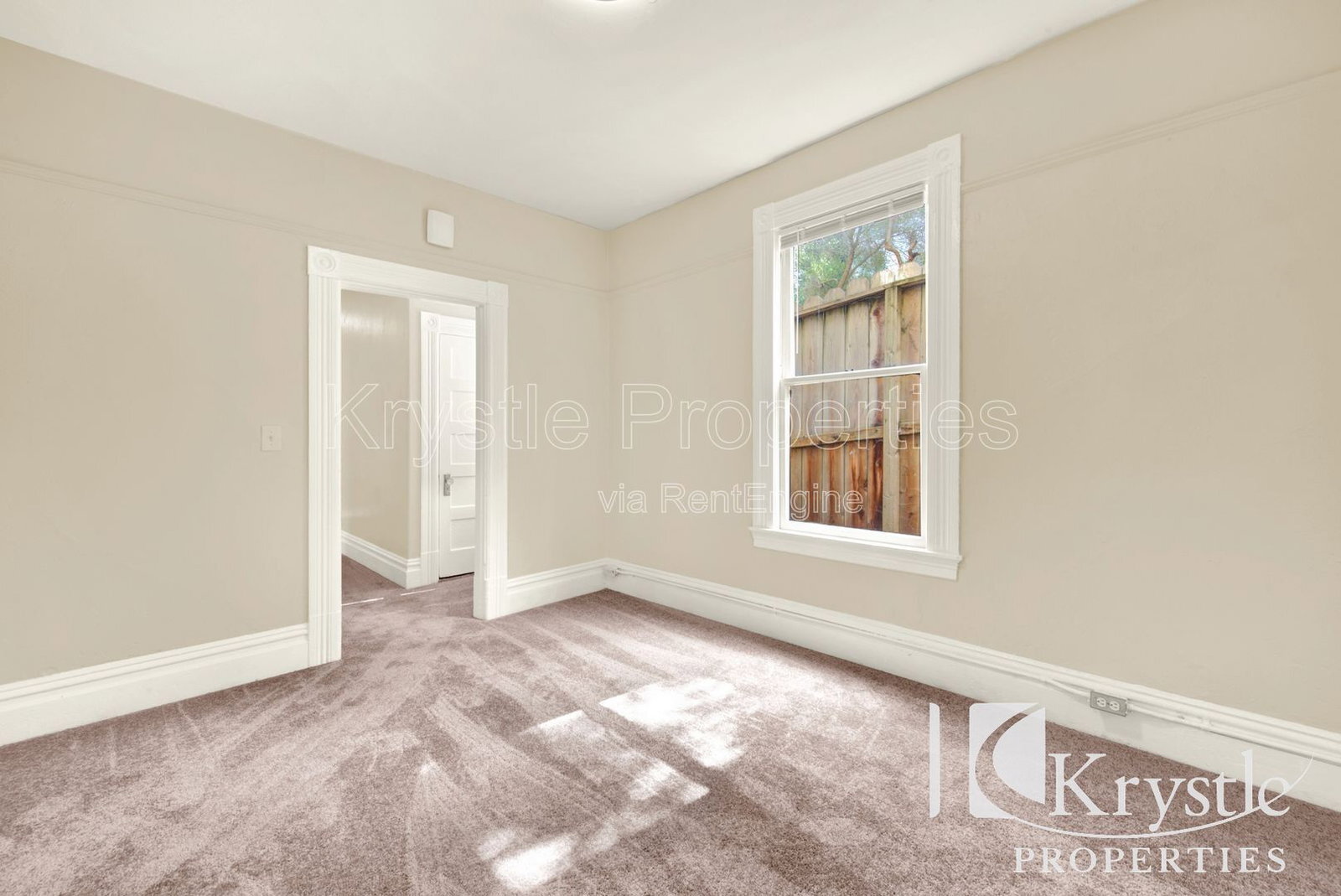 Building Photo - 709 Carolina St
