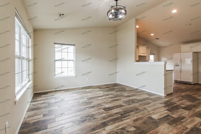 Building Photo - 4669 E 148th St S