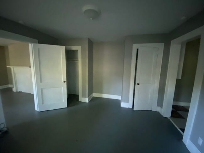Building Photo - 1/1 duplex in shelby, nc