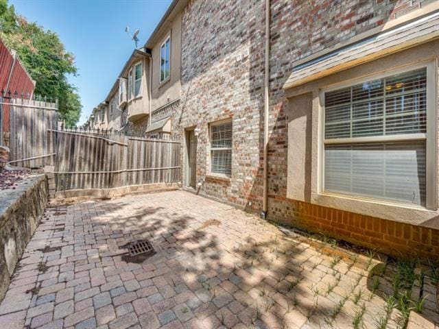 Building Photo - 736 Rockingham Dr