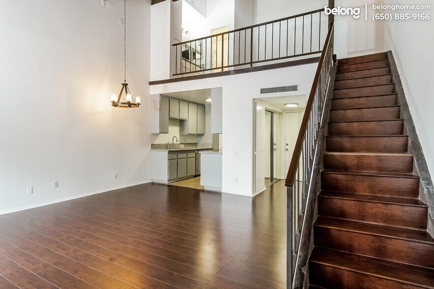Building Photo - 5460 White Oak Ave