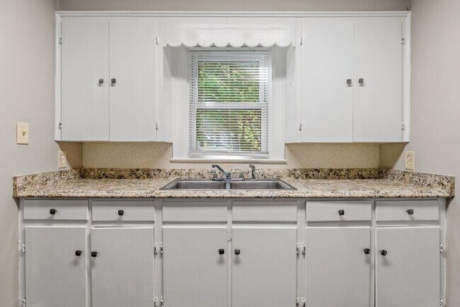 Building Photo - Adorable Home, Just Painted, Wood Flooring...
