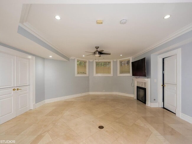 Building Photo - 1201 N Astor St