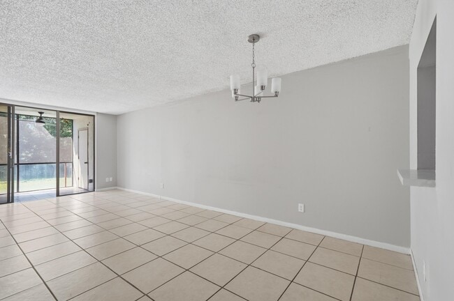 Building Photo - 3300 NW 46th St