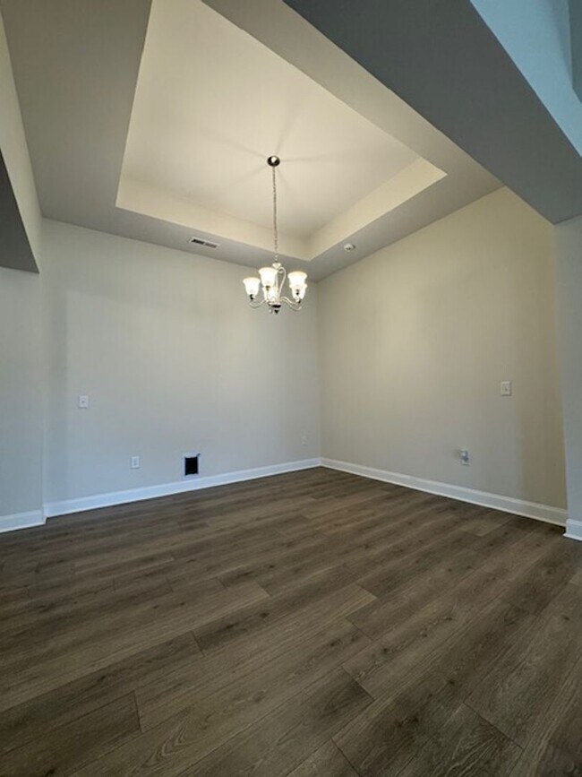 Building Photo - 208 S Merganser Dr
