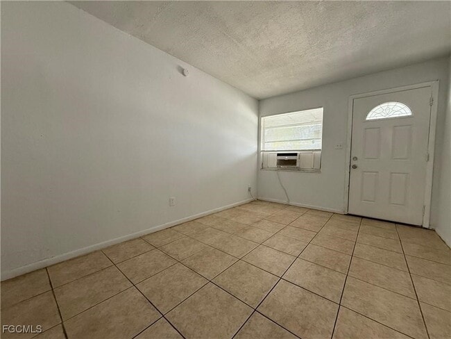 Building Photo - 1038 Gamble St