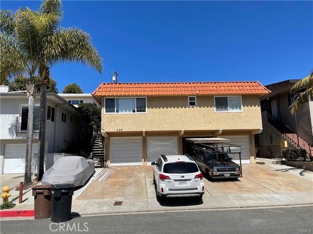 Building Photo - 236 W Escalones