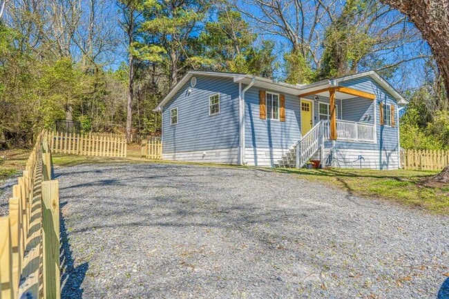 Building Photo - 595 Midway Rd