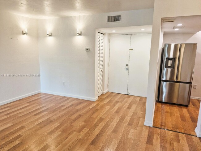 Building Photo - 11800 SW 18th St