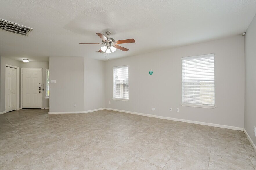 Building Photo - 2823 Cypress Island Dr