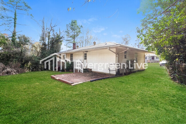 Building Photo - 106 Whitener Ave