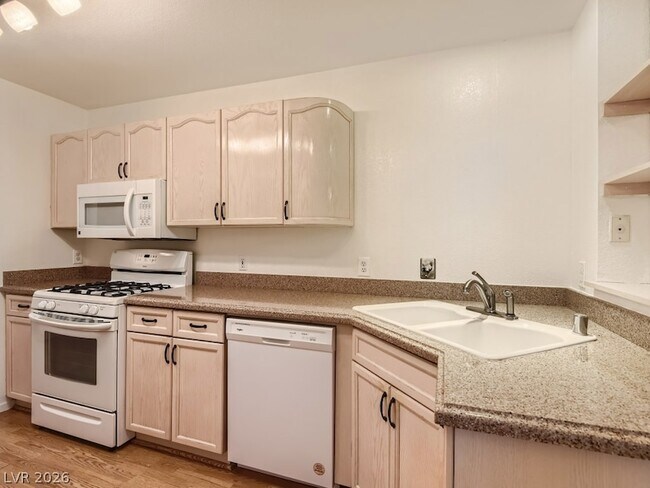 Building Photo - 1045 Grammy Dr